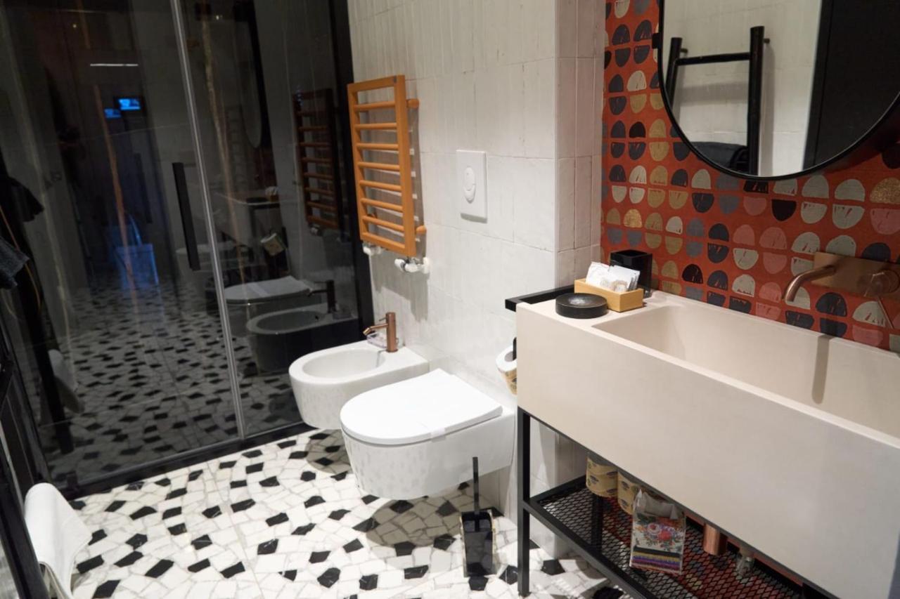 Trastevere Boutique Suite Rome With Gym And Steam Shower Exterior photo