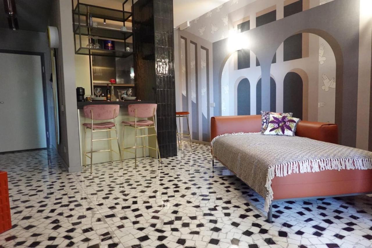 Trastevere Boutique Suite Rome With Gym And Steam Shower Exterior photo