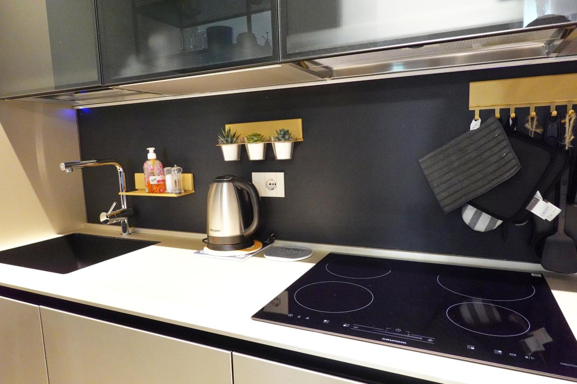Trastevere Boutique Suite Rome With Gym And Steam Shower Exterior photo